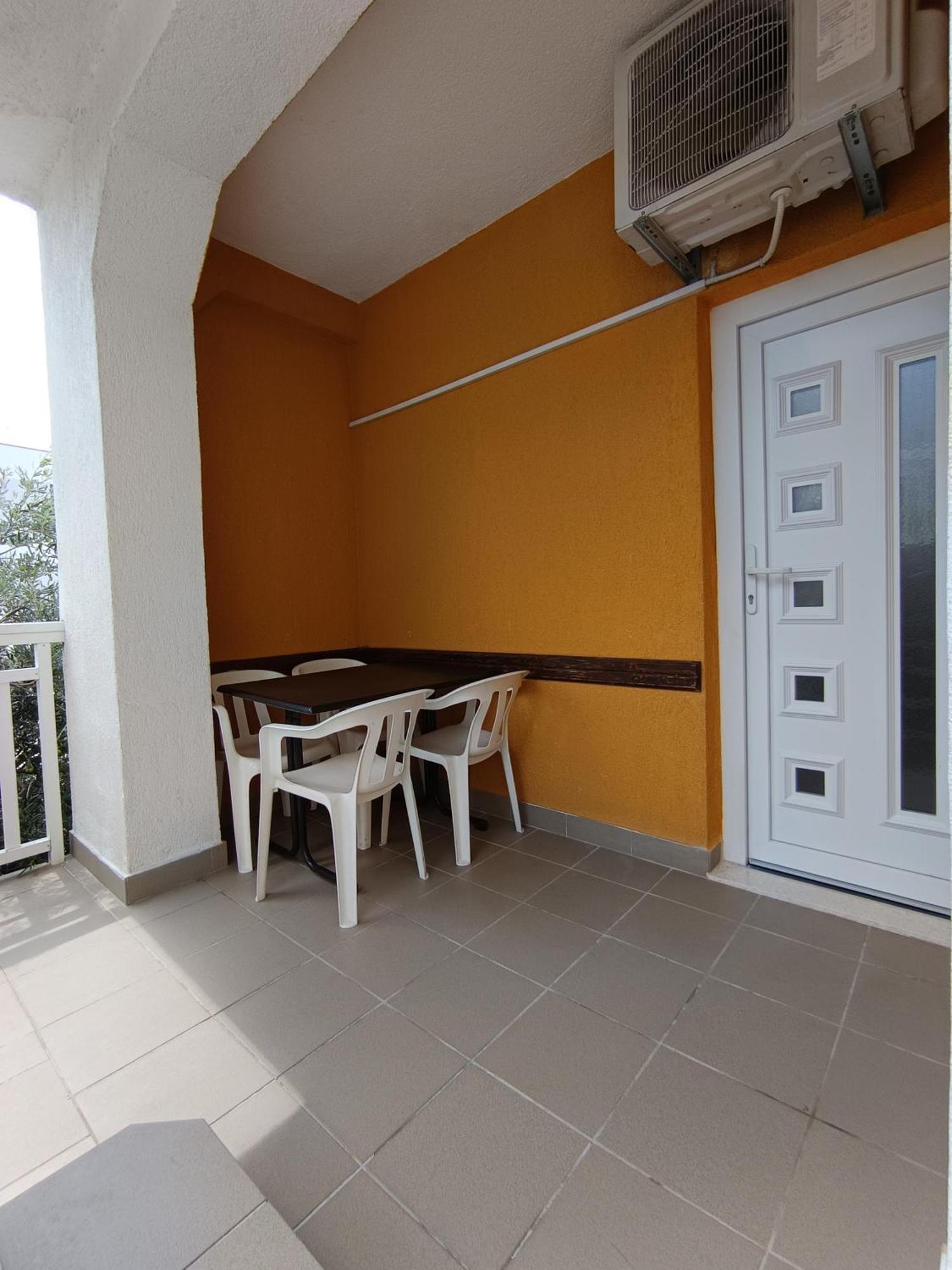 Studio Apartmani Marinella Baška Voda Szoba fotó