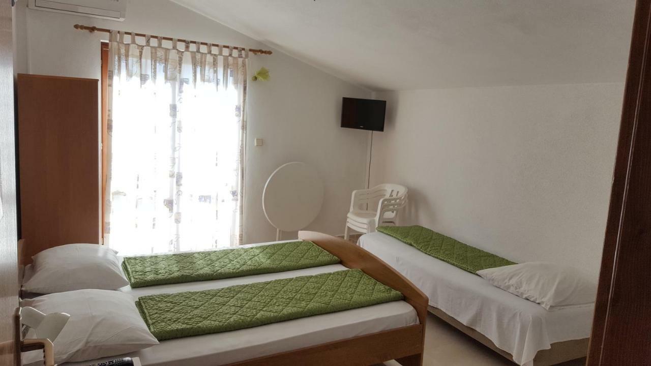 Studio Apartmani Marinella Baška Voda Kültér fotó