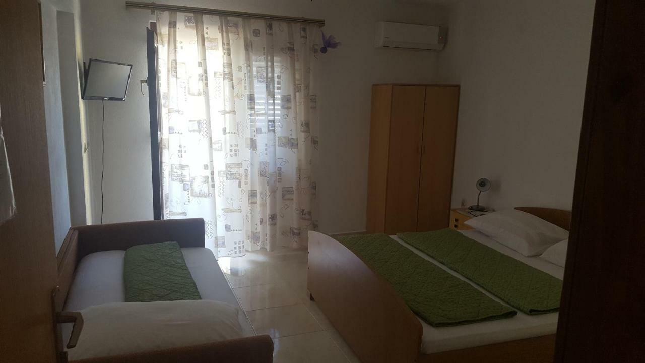 Studio Apartmani Marinella Baška Voda Kültér fotó